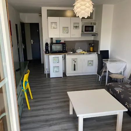 Apartment 2eme Etage Cote Piscine