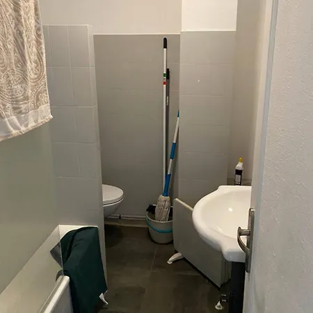 2eme Etage Cote Piscine Larche (Correze)
