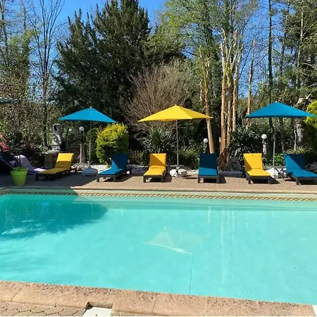 2eme Etage Cote Piscine Apartment